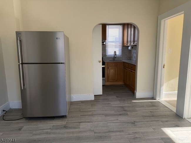 Photo - 557 Gregory Ave