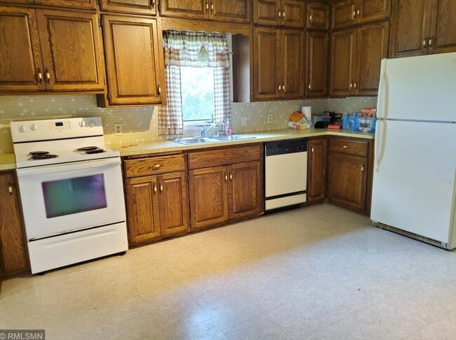 Kitchen - 1559 30th Ave Unit House