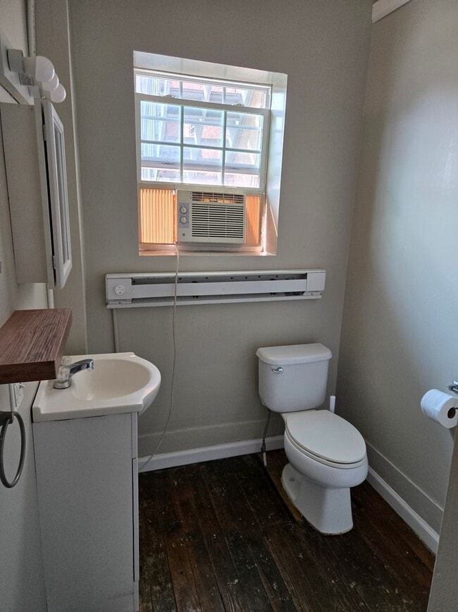 Photo - 254 Locust St Unit Apt. 4 Rear