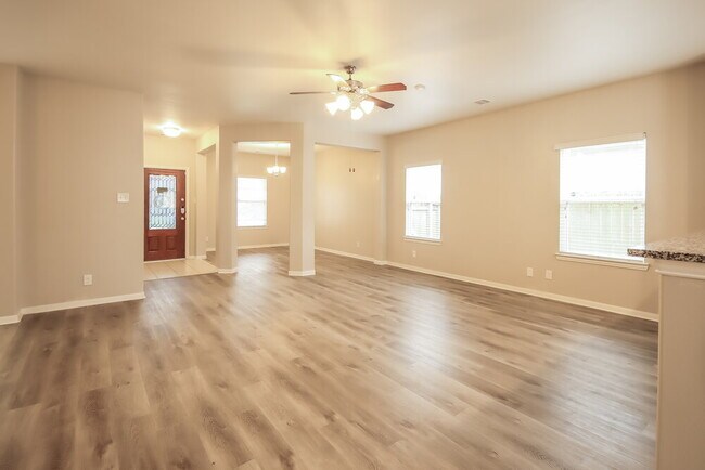 Photo - 138 Pequin Rd