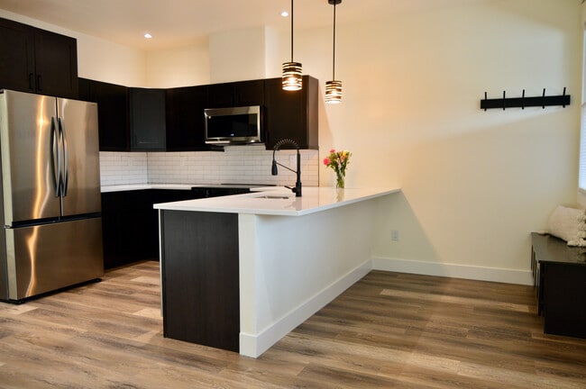 Building Photo - 11072 Highway 9 Unit Summit Ridge #206