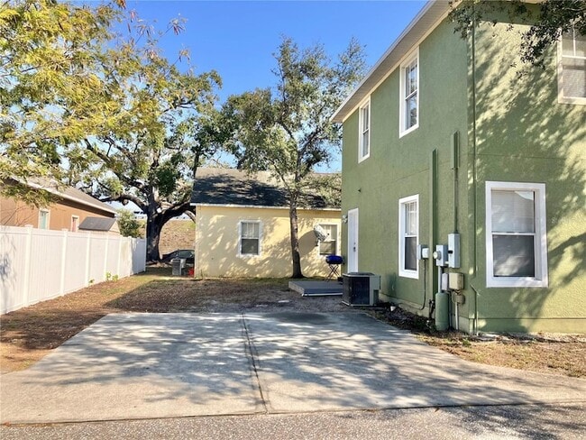 Photo - 318 E Patterson St