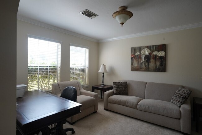 Photo - 3002 Carmel St