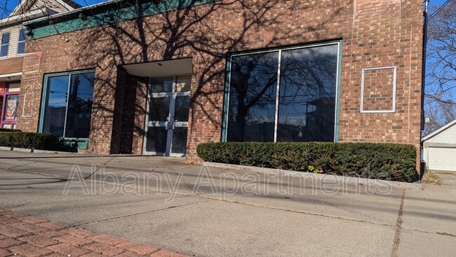 Photo - 467 Delaware Ave