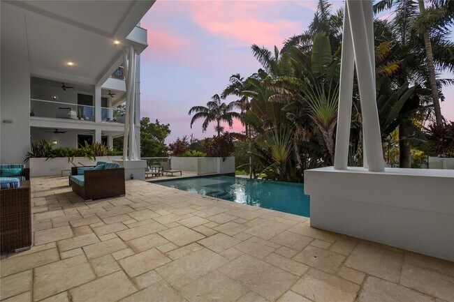 Photo - 120 SE 19th Ave Condo Unit 404