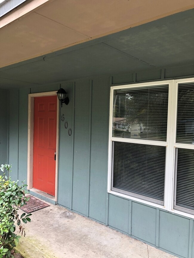 Photo - Great Family Home