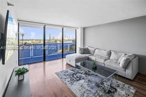 Building Photo - 20515 E Country Club Dr Rental