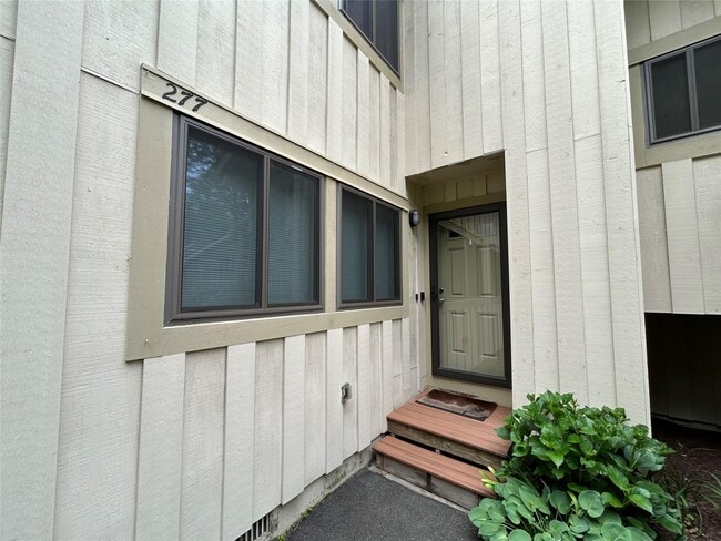 Photo - 277 Maplewood Dr Condo