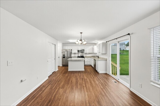 279 Rolling Acre Dr