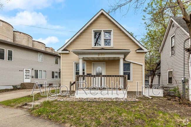 Building Photo - 3108 E 37th St Rental