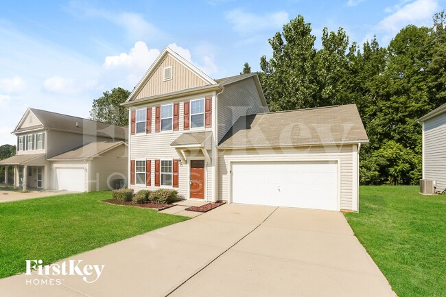 Photo - 303 Landis Oak Way