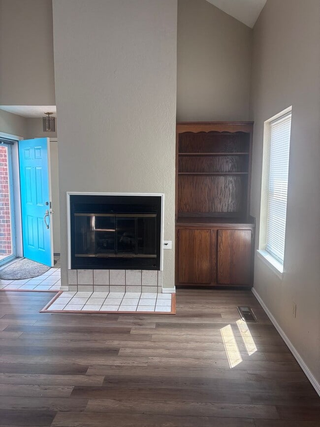 Photo - West Norman Duplex