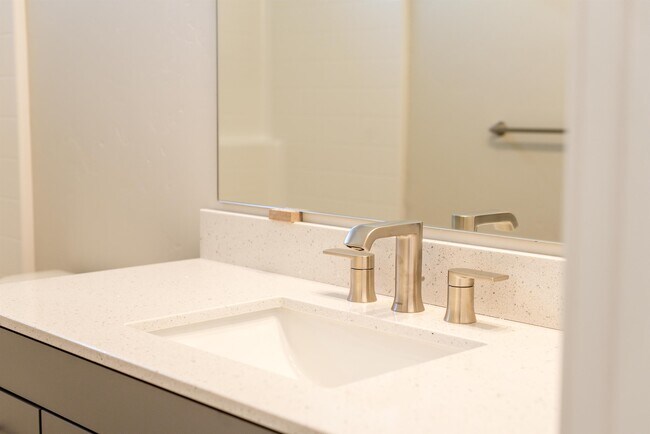 Photo - 121a NW 3rd St