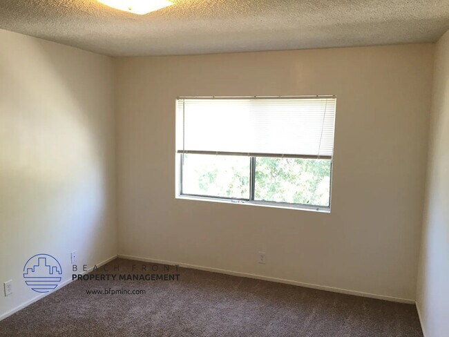 Photo - 627 W. Oliver St.