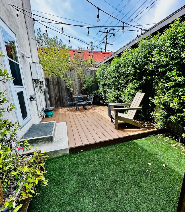 Photo - 11605 Washington Blvd Unit B