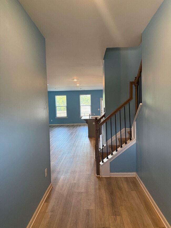 Photo - 2763 Jansen Ave