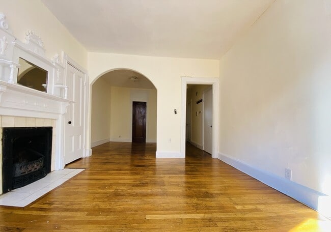 Photo - 50 Saint Germain St