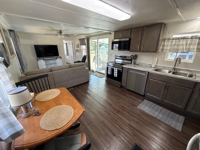 Photo - 8811 W Arber Ct