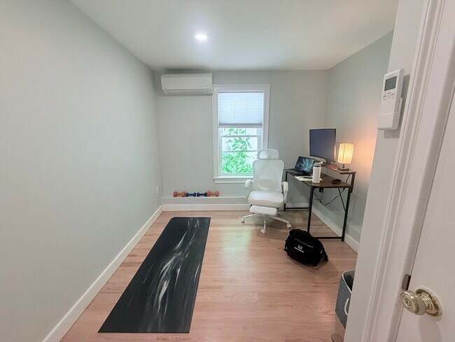 Photo - 197 Arlington St Unidad 2