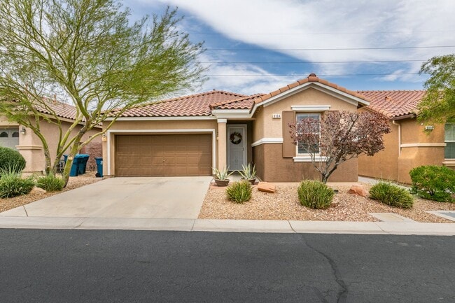 Building Photo - 3- Bedroom, 2- Bathroom home in Mountain's...