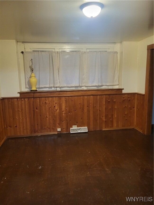 Photo - 267 Crestwood Ave