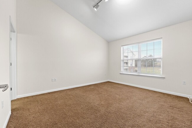 Photo - 1434 Piedmont Cir