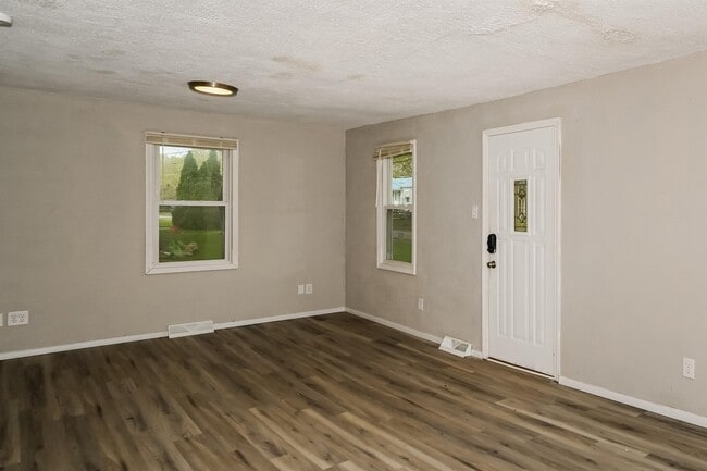 Photo - 1506 E Hendryx Ln