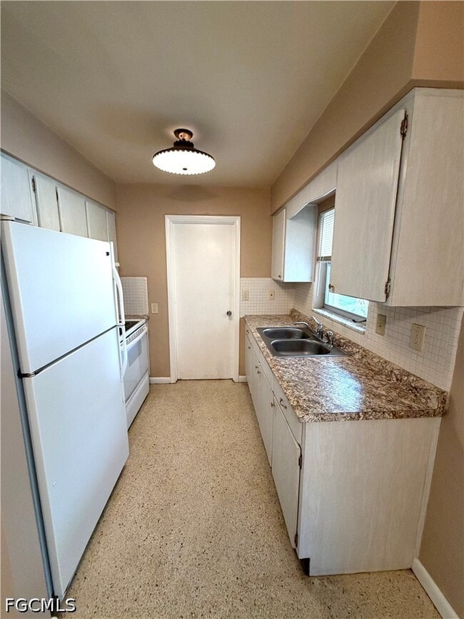 Photo - 1407 Juddale St E