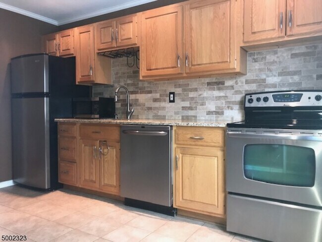 Photo - 7 Troy Dr Unit 7 Troy Dr