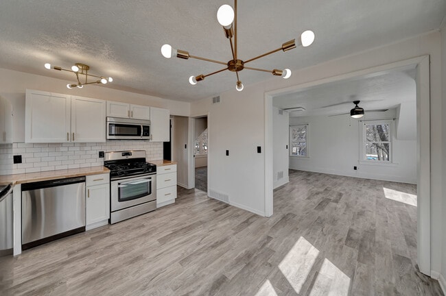 Photo - 2131 N 67th St Unidad 2131
