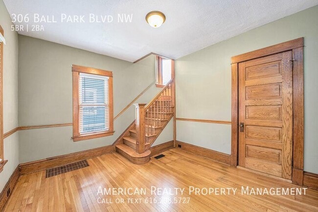 Photo - 306 Ball Park Blvd NW