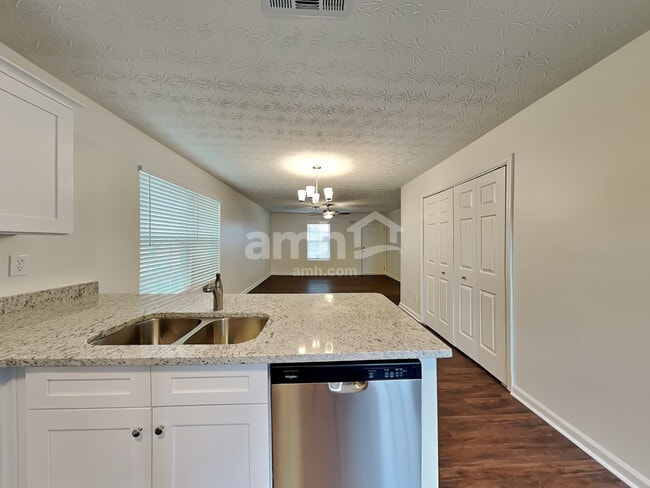 Photo - 816 Carlton Pointe Terrace