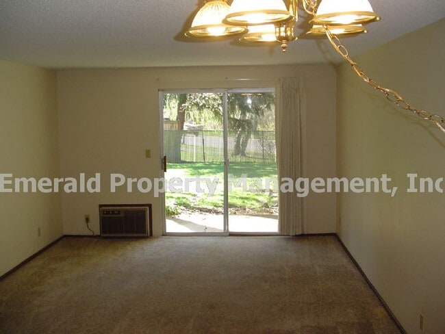 Photo - Beautiful Southeast Eugene hillside locati...