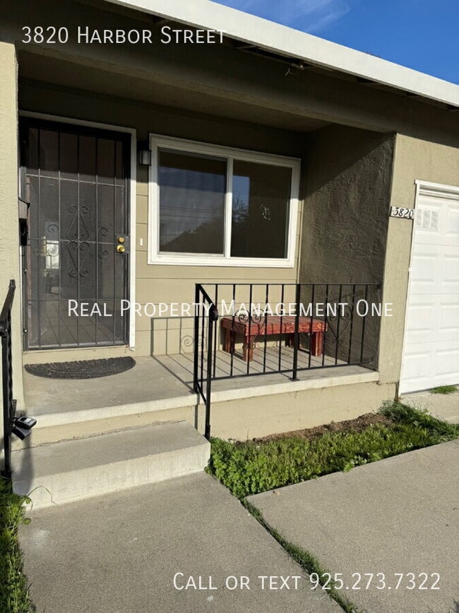 Photo - 3820 Harbor St