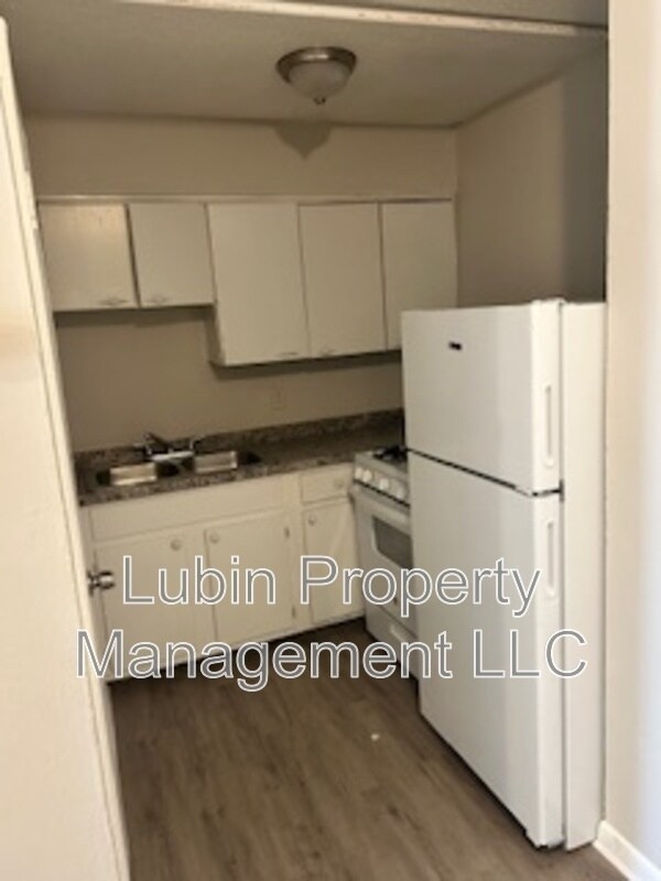 Photo - 1433 Court Ave Unit Apt 10