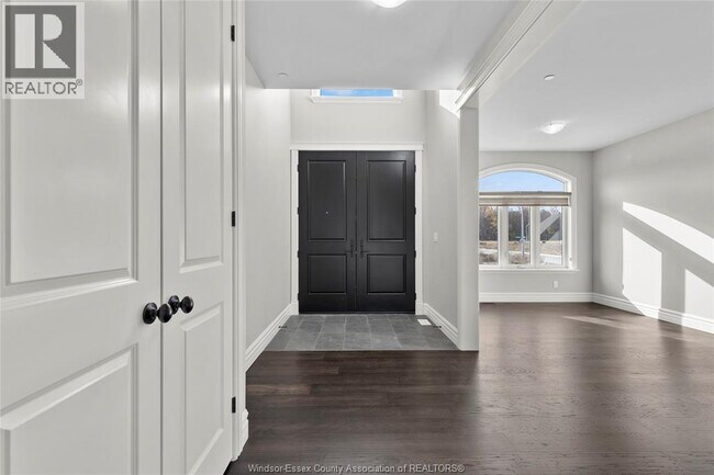 Photo - 8356 Annie Ave