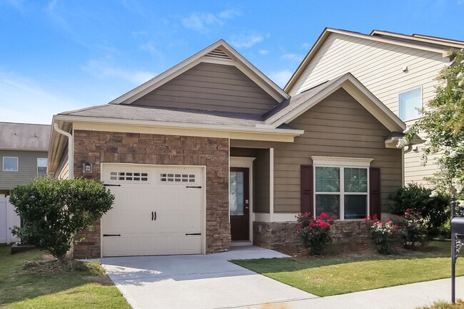 Photo - 13 Samuel Way