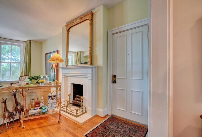 Photo - Downtown Area Unit 6