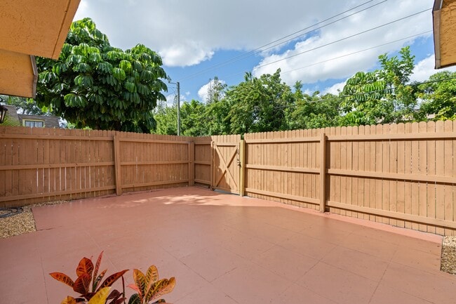 Photo - 226 Alemeda Dr