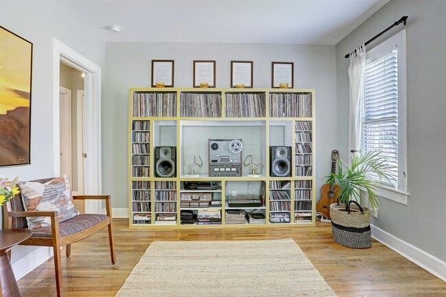 Photo - 1705 S 5th St