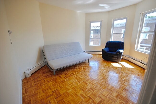 5 Spring Garden St Unit 2