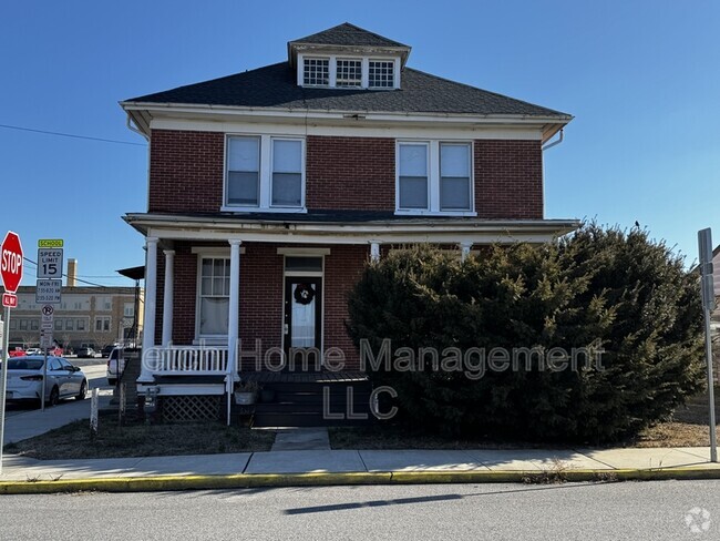 Building Photo - 143 N Albemarle St Rental