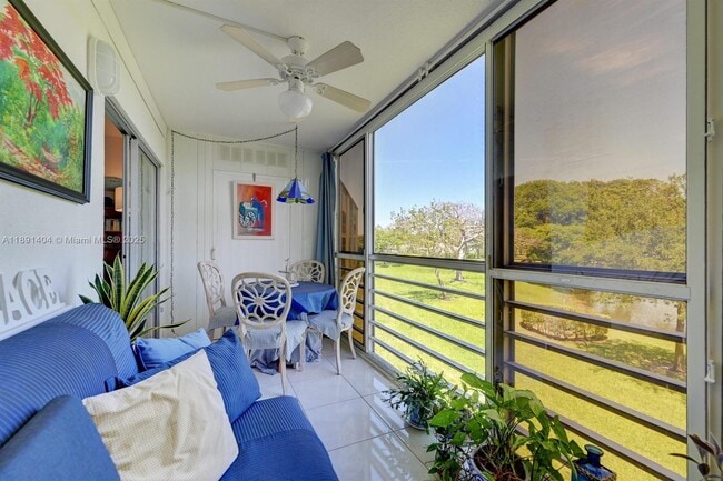 Photo - 2049 Newcastle A Unit 2049