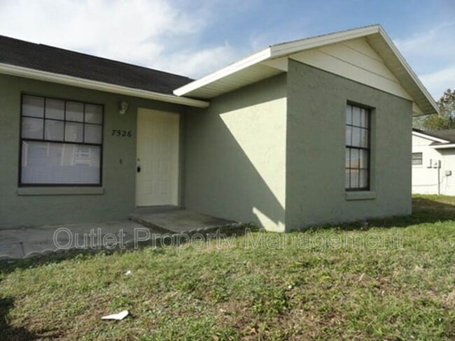 Building Photo - 7526 University Garden Dr