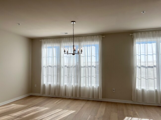 Photo - 22092 Midmoore Dr