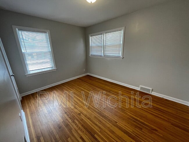 Photo - 1204 S Fabrique Dr