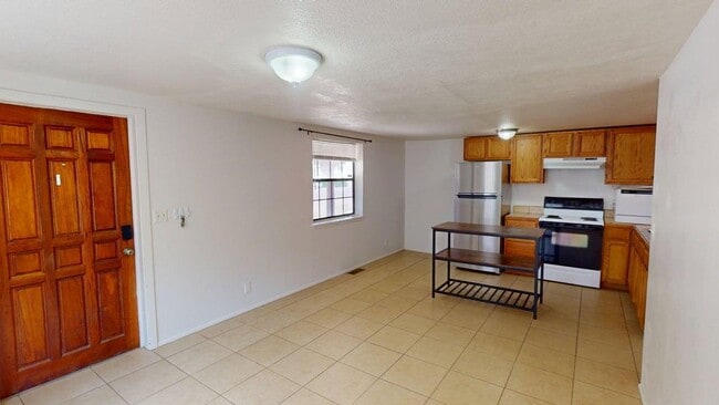 Photo - 702 Columbia St Unit B