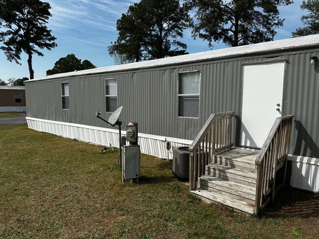 Photo - 32 Somerset Dr