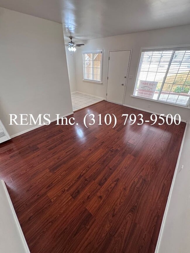 Photo - 3580 Brenton Ave Unidad B