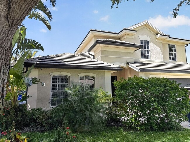 Building Photo - Autumn Woods annual rental in North Naples!